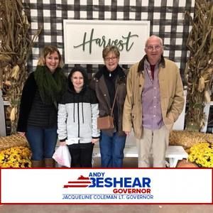 Meet your Posher, Vicki